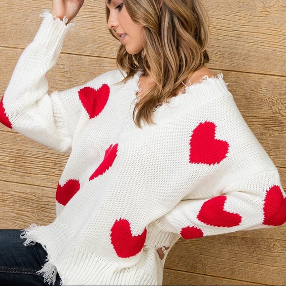 Frayed V-Neck Cozy Heart Loose Knit Sweater - Picture 5 of 8